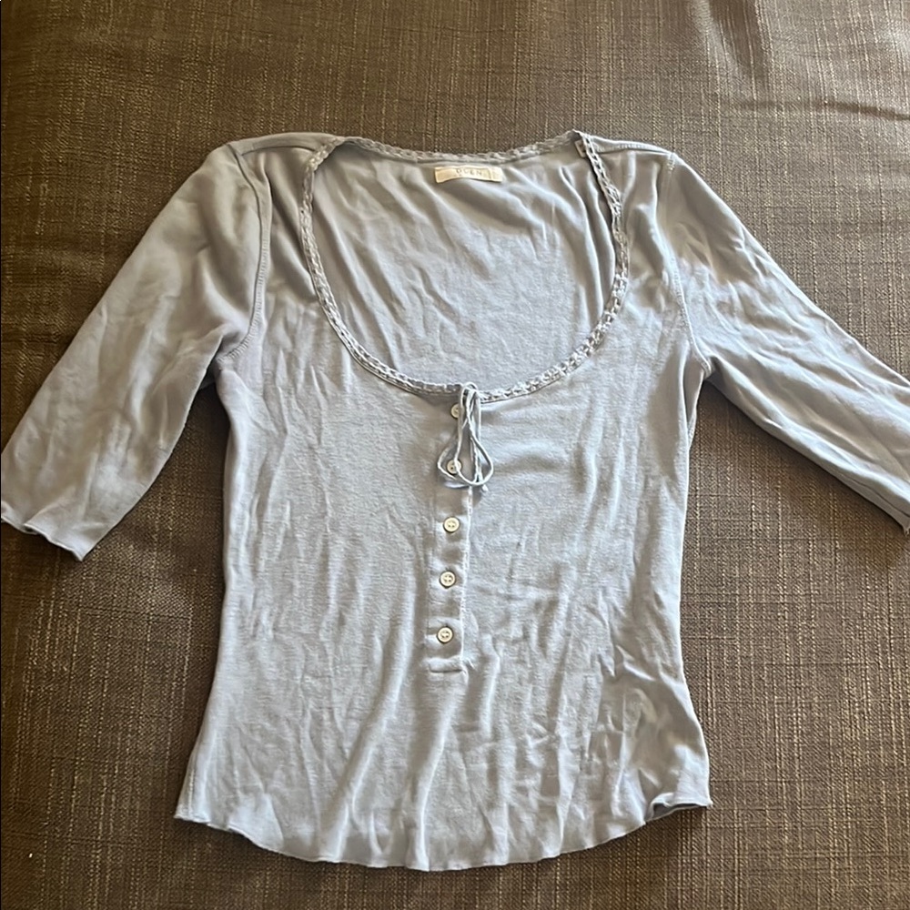 Doen blue/greyish tee with 3/4 sleeves, small size